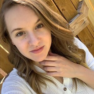 Meet your Posher, Cassi